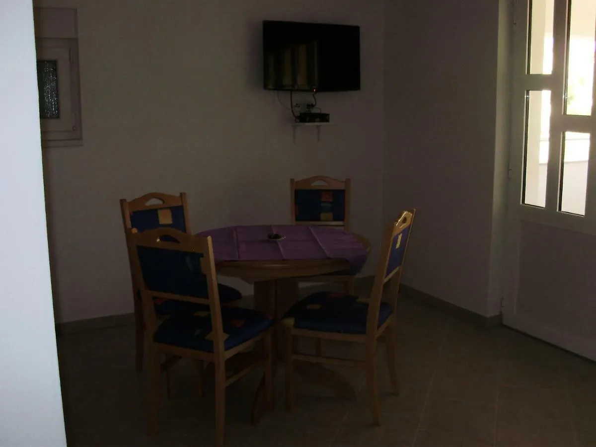 Apartments Ruzmarin Vrsi Croatia